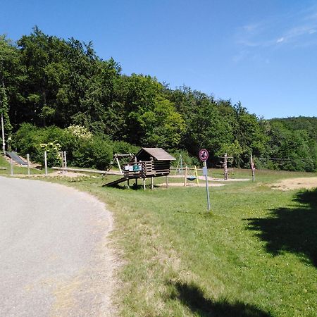 Ferienwohnung Mit Kleinem Garten Sonnenbuhl Exterior photo